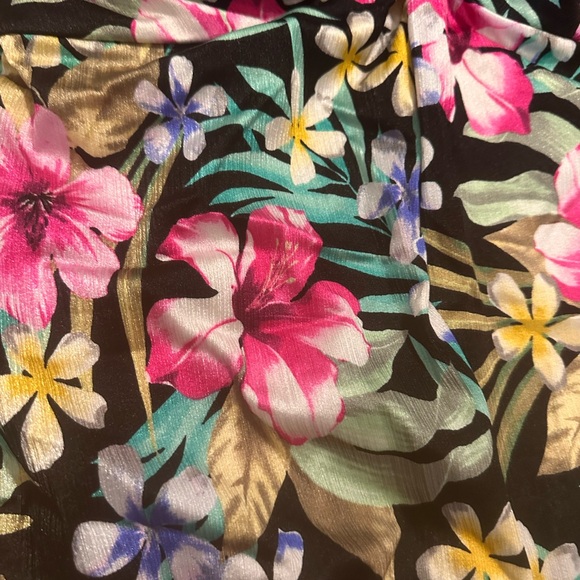 Miraclesuit Floral Swim top - Picture 4 of 5